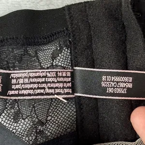 Victoria's Secret Very Sexy Black Floral Lace High Neck‎ Bralette Small thumbnail 4