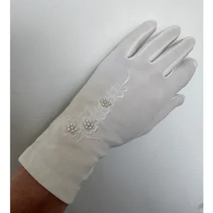 Vintage 1980s White/Ivory Unbranded Satin Beaded Floral Gloves XS S thumbnail 4