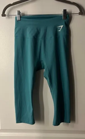 Gymshark Training Cropped Leggings‎ in teal women's size small thumbnail 1