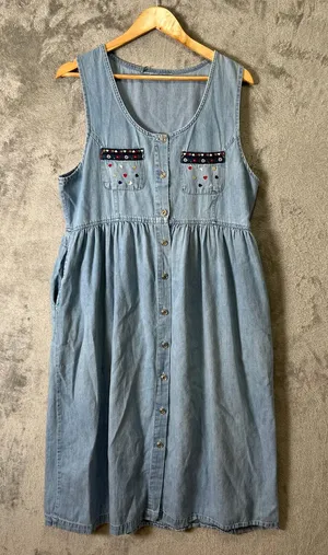 Vintage Chambray Denim Dress Embroidered Hearts Cottagecore Prairie Grandmacore‎ thumbnail 1