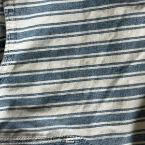 American Eagle Striped High Waisted Denim Shorts Blue White Cuffed Size 27w thumbnail 2
