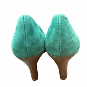 Sofft Turquoise Suede Peep Toe Y2K Heels 8 1/2. thumbnail 4
