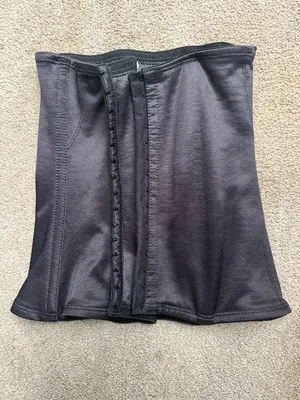 Woman’s Small MiracleSuit Black Waist Trainer Corset Shaper 15 Eyelet Closure thumbnail 7