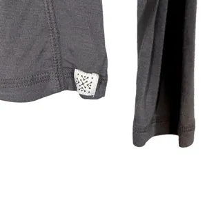 Scrubology Gray Long Sleeve Stretch Medical Scrub Pullover Top Women Sz XS thumbnail 4