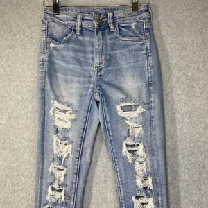 American Eagle Skinny Jeans Womens Sz 2 Light Wash Ripped Distressed EUC Stretch thumbnail 3