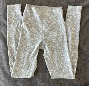 Lululemon Athletica Gray Leopard Print Leggings thumbnail 1