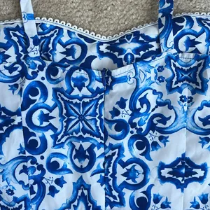 NWOT Blue and White Print Sleeveless Maxi Dress in Women's Medium thumbnail 5