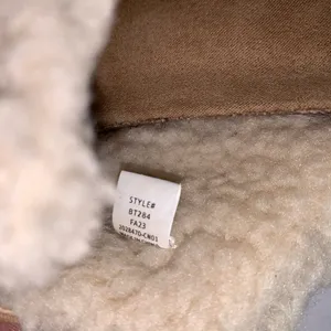 J. Crew Sherpa Buckle Clog Slippers in Tan/Cream, Women’s Size 8 thumbnail 8