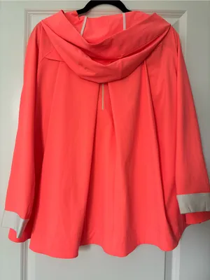 Lululemon Sun Showers Jacket thumbnail 6