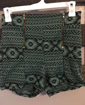 A’Gaci Women’s Shorts thumbnail 1