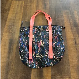 Lululemon Floral Print Tote Bag Pink Straps Gym Travel Beach Bag thumbnail 2