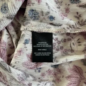 Torrid Crinkle Gauze Flutter Sleeve Top In Lovely Paisley Floral Dew Women’s 3X thumbnail 7