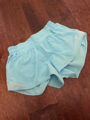 Lululemon Shorts Hotty Hot 2.5" thumbnail 2