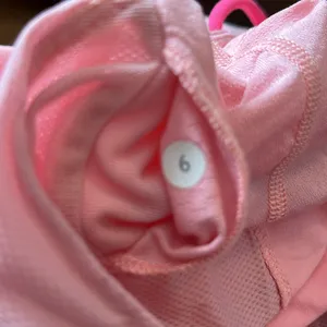 Lululemon Pink‎ Yoga Tank Top Size 6 thumbnail 5
