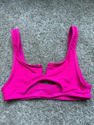Frankie’s Bikinis thumbnail 1
