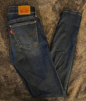 Jeans thumbnail 1