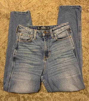 Hollister Jeans High-Rise thumbnail 2