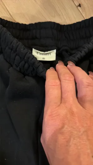 Comfrt Sweatpants thumbnail 2