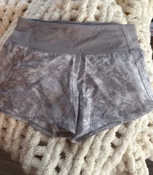 Lululemon Shorts thumbnail 1
