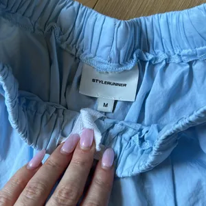 Stylerunner Blue shorts Size M thumbnail 2