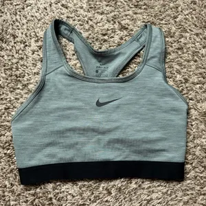 Sports Bra thumbnail 1