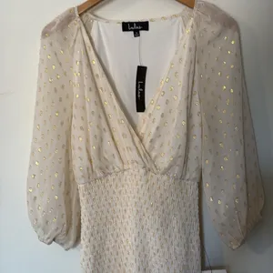 Lulus gold shimmer dot ruffle mini dress NWT size‎ small thumbnail 5