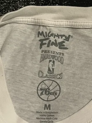 Womens M Philadelphia 76ers Mighty Fine Graphic Short Sleeve Tee- White thumbnail 6