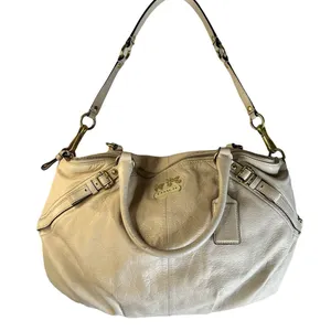 Coach Pebbled‎ Leather Purse thumbnail 1