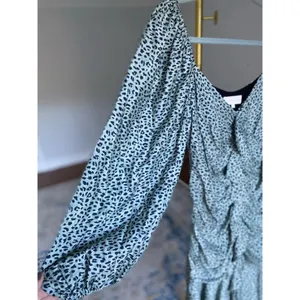 Caballero Ruched Puff Sleeve Ruffle Hem Dress‎ S Animal Print Wedding Date Event thumbnail 4