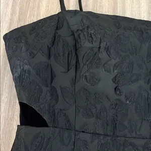 Lulu’s NWT Gorgeously Chic Black Floral Jacquard Cutout Maxi Dress Size Medium thumbnail 6