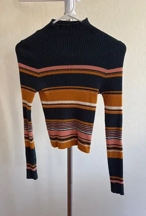 Forever 21 Knit sweater thumbnail 1