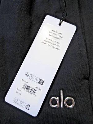 NWT Alo Yoga Unisex U5012RG Accolade Straight Leg Sweatpant in Black XS thumbnail 4