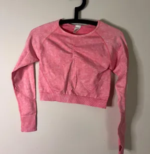 Women’s Pink Long Sleeve Crop Athletic Top Size L thumbnail 1