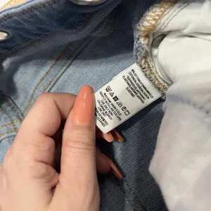 Sz 26 Rivet Detail Belt Out Crop Bootcut in Blue FREE PEOPLE thumbnail 9