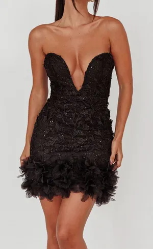 NWT Selfie Leslie Time Of My Life Applique Mini Dress Black Large thumbnail 1