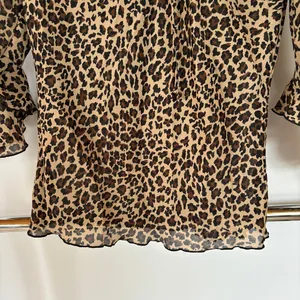 Y2K Leopard Animal Print Career Top Slinky 2000s Blouse Cheetah Girls Medium thumbnail 8
