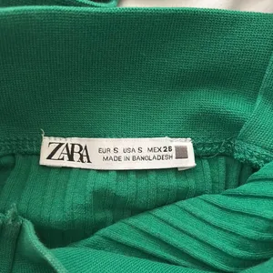 Zara Green Cross-Back Ribbed Tank Top thumbnail 3