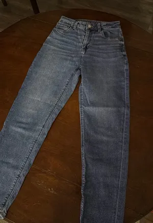 American Eagle Jeans thumbnail 1