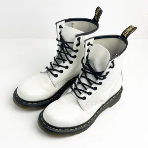 DR. MARTENS White Leather Lace Up Combat Boots 7 Grunge Biker Moto Minimalist thumbnail 8