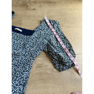 EUC Abercrombie & Fitch Blouse Floral Puff Sleeve Square Neck Feminine Crop SZ S thumbnail 7