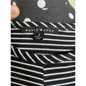 Haute Monde Womens Knit Top Sz S Black White Striped Crossover‎ Bottom NEW thumbnail 7
