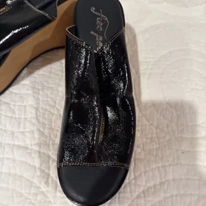 NEW 40/9 Black Free People Gabriela Clogs Platform Wedge Black Patent Leather thumbnail 3