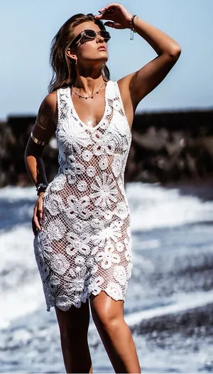 Openwork Frontera Dress – White Size M thumbnail 1