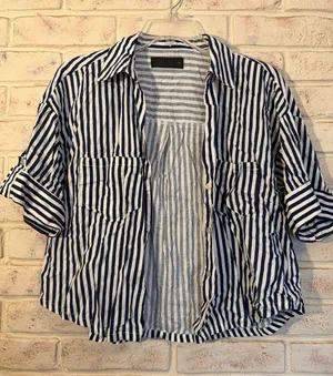 Zara Blue and White Striped Short Sleeve Button Up Shirt Size M thumbnail 1