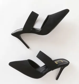 Black Pointed Heel thumbnail 3