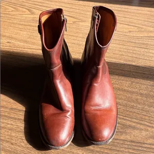 FRYE 7.5 Melissa Button Short Leather Boots thumbnail 7