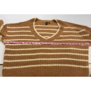Windsor Fuzzy Striped V-Neck Sweater Women’s Large | Soft Cozy Brown Pullover thumbnail 4