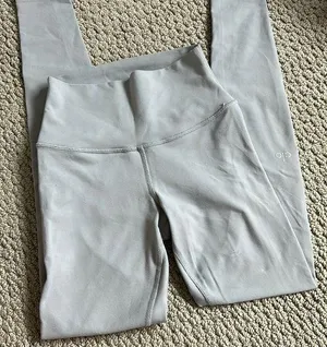 ALO Leggings thumbnail 1