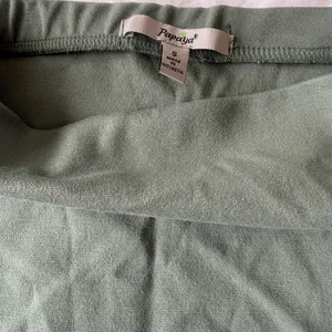 ✨ Sage Green Mini Skirt | Y2K Aesthetic | Side Slit Bodycon | Soft Stretch | Papaya Size S ✨ thumbnail 2