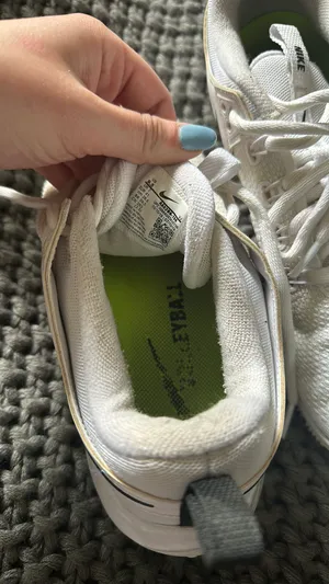 Volleyball Shoes thumbnail 2